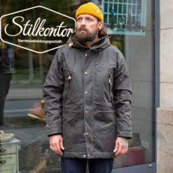 Long Mountain Jacket Waxed Chocolate