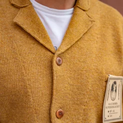 Strickjacke Max 3 18 Oz. Ocker